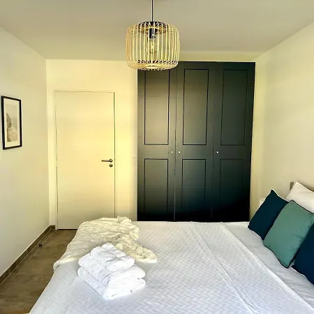 Elegant 2 Bedroom With Big Terrace And Garage 公寓 *